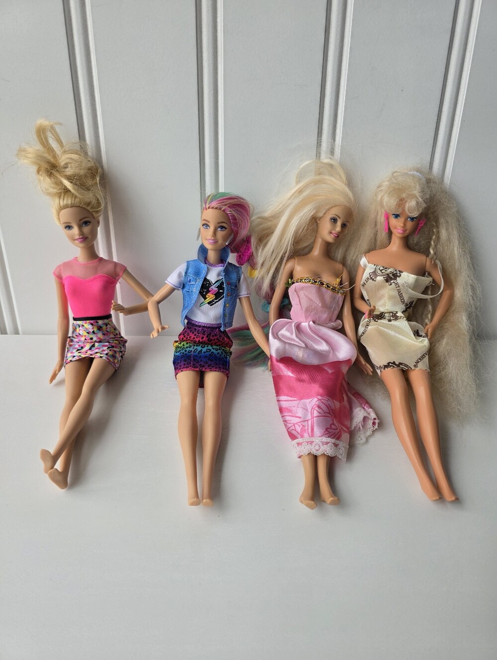 Mattel Barbie Lot Of 4 Dolls Clothed Various Years Blonde Hair Blue Eyes